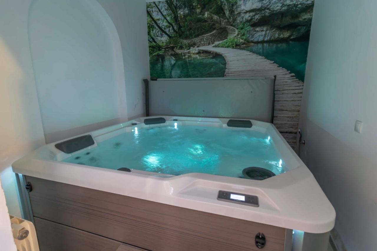 House -Rooftop&Jacuzzi -StayinSevilla Dış mekan fotoğraf