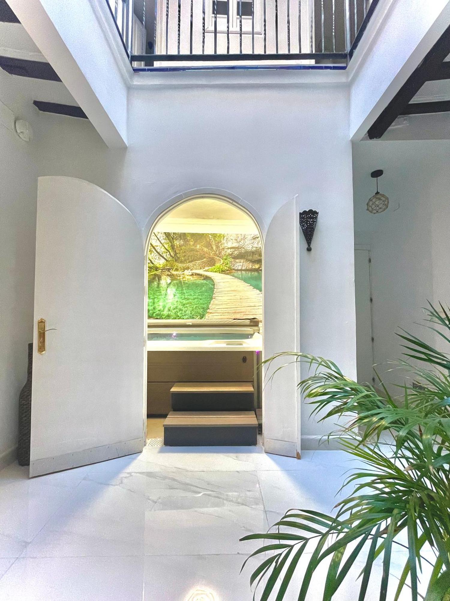 House -Rooftop&Jacuzzi -StayinSevilla Dış mekan fotoğraf